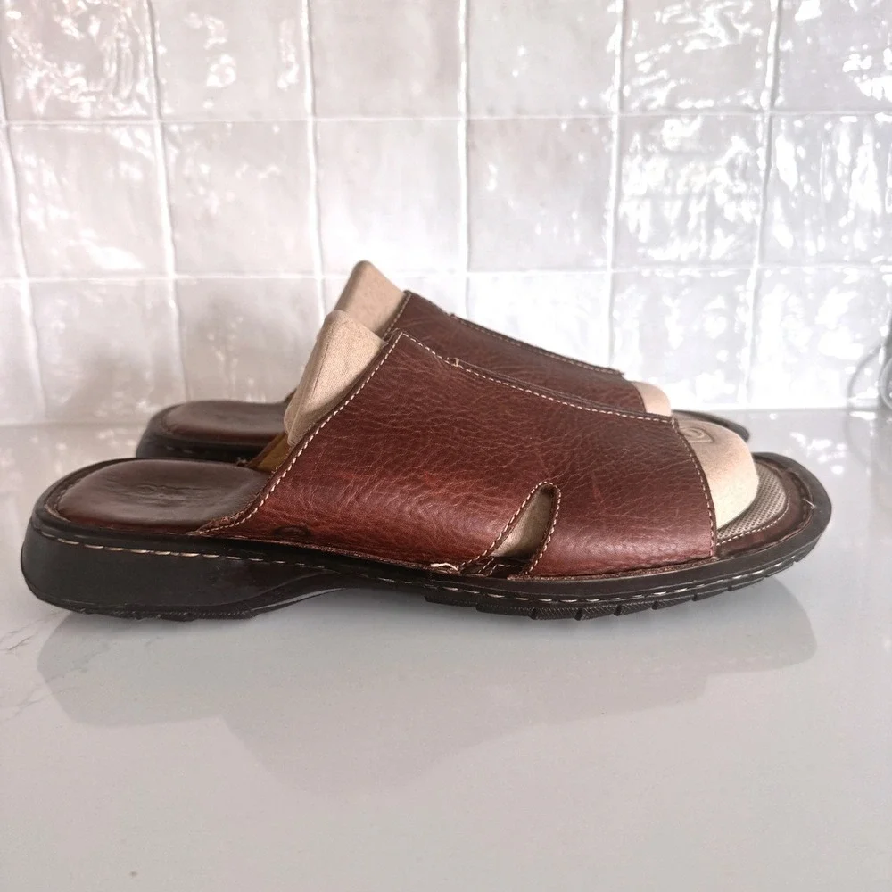 Born Pebbled Leather Slide Sandals Mens 11 Brown Hand Crafted Opanka Comfort